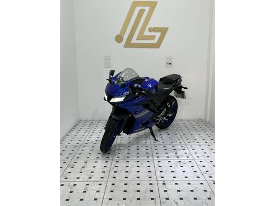 YAMAHA YZF R15 YAMAHA YZF R15